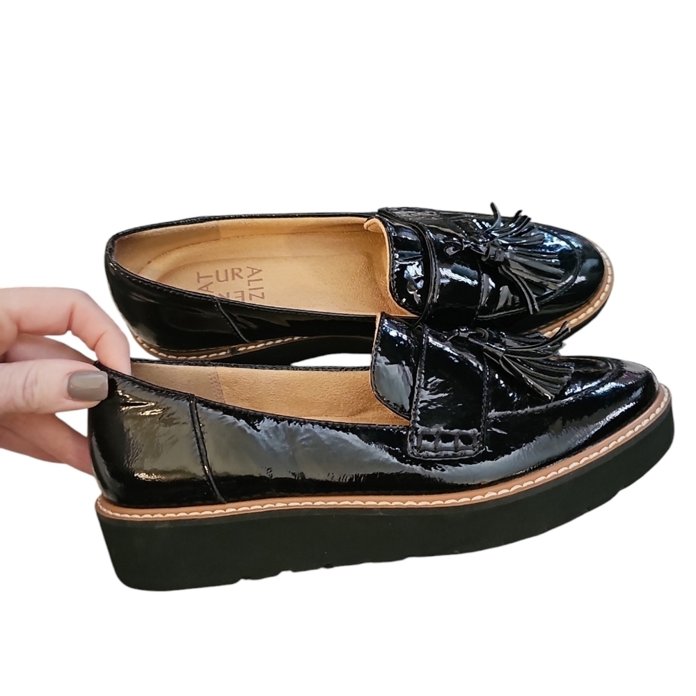 Naturalizer August Women's Black low platform patent leather Loafers tassel sz 6 - Picture 3 of 6
